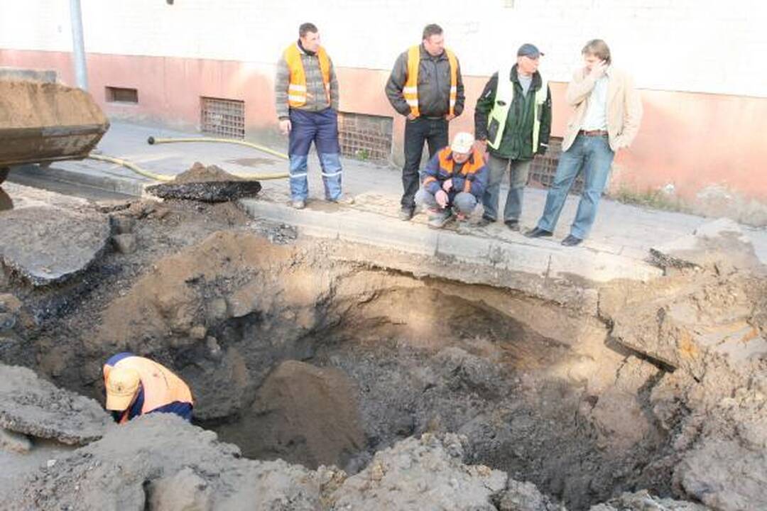 Vandentiekio avarija Minijos gatvėje sukėlė spūstis