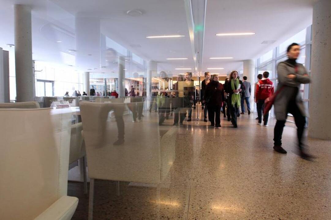 Prezidentė ir kultūros ministras atidarė 13-ąją Knygų mugę