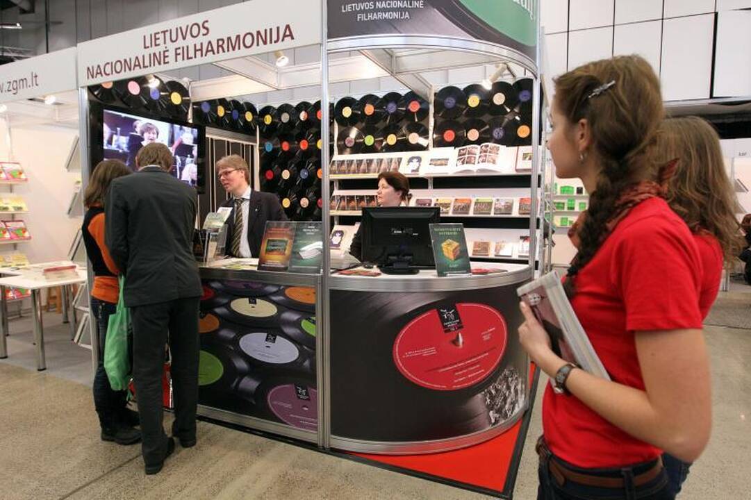 Prezidentė ir kultūros ministras atidarė 13-ąją Knygų mugę