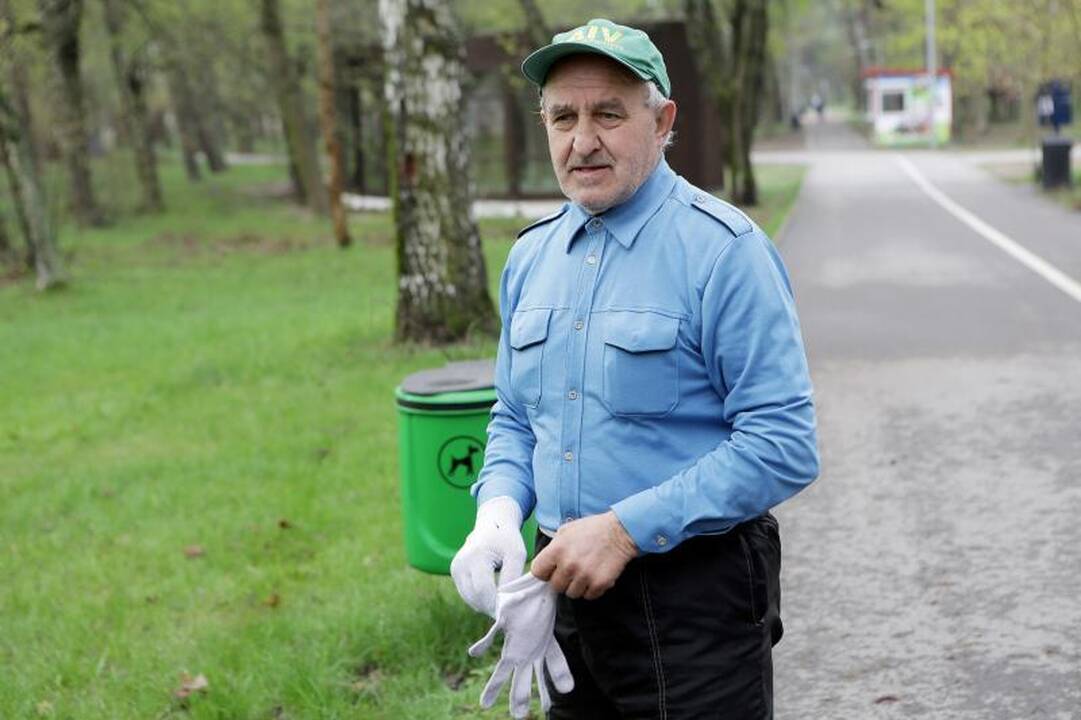 Klaipėdiečiai ėmėsi tvarkyti Jūros parką