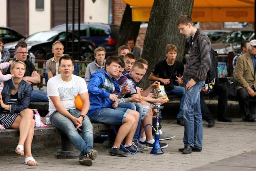 Futbolo karštinė persimetė į Rotušės aikštę
