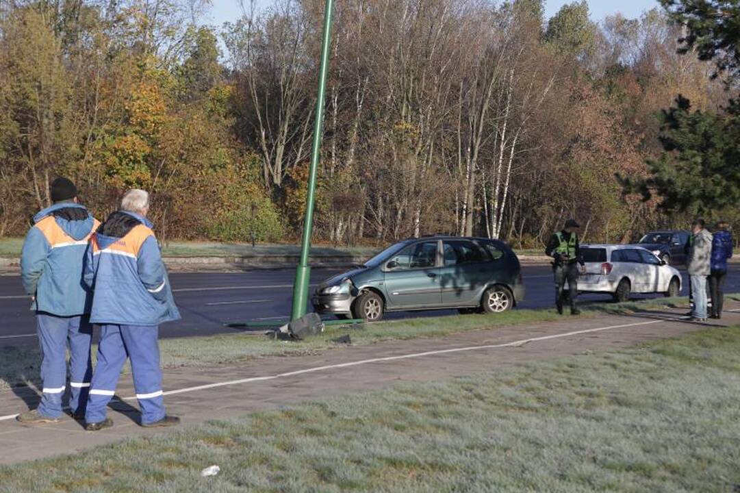 Uostamiesčio gatvės virto čiuožykla (papildyta)