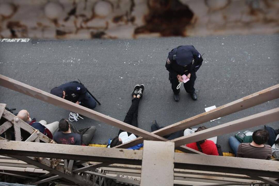 Niujorke sulaikyta per 700 protesto prieš Volstrito politiką dalyvių