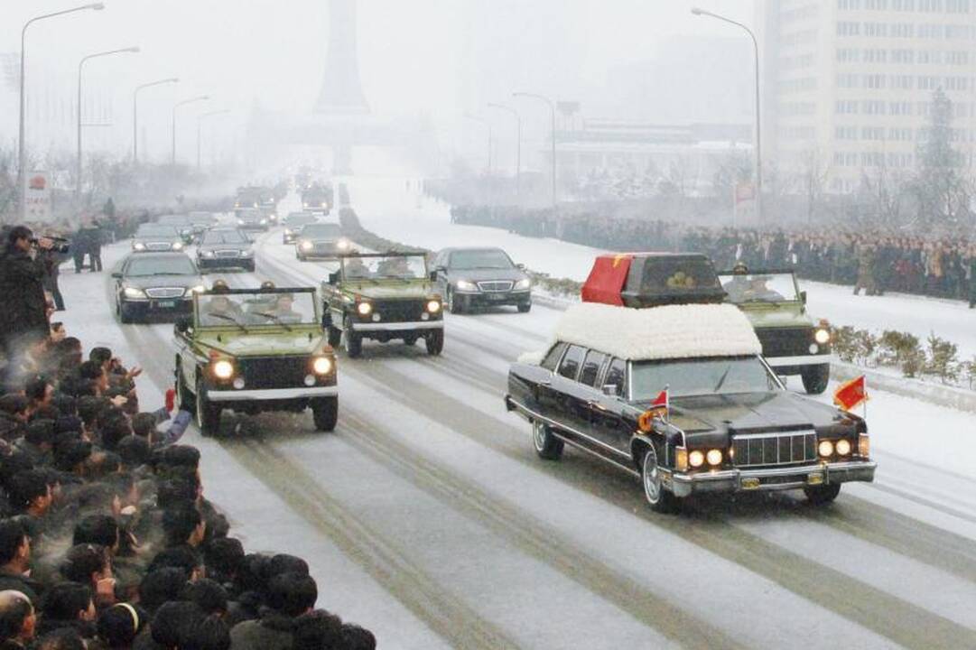 Šiaurės Korėjoje laidojamas Kim Jong Ilas