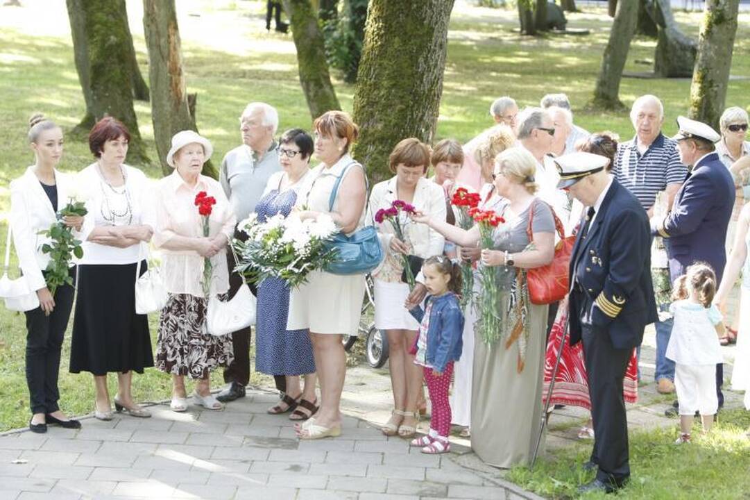 Skulptūrų parke pagerbta žuvusi laivo „Linkuva“ įgula