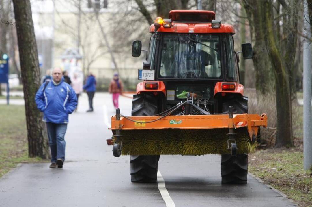 Klaipėdos Jūros parką švarino talkininkai