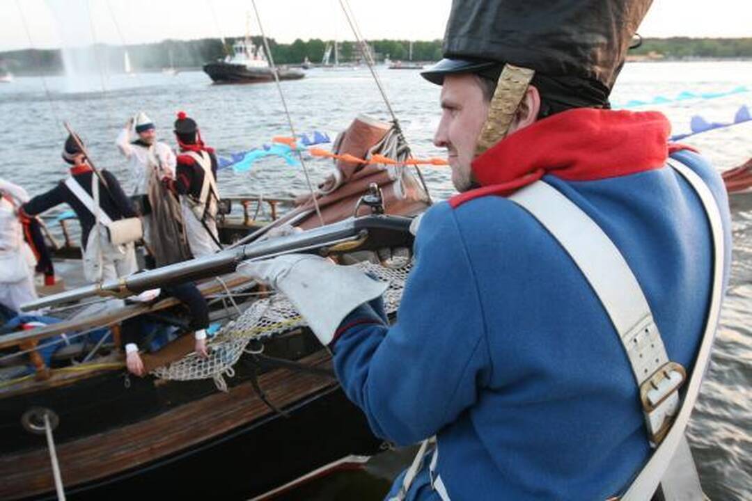 Laivų paradas: fiesta su trenksmais