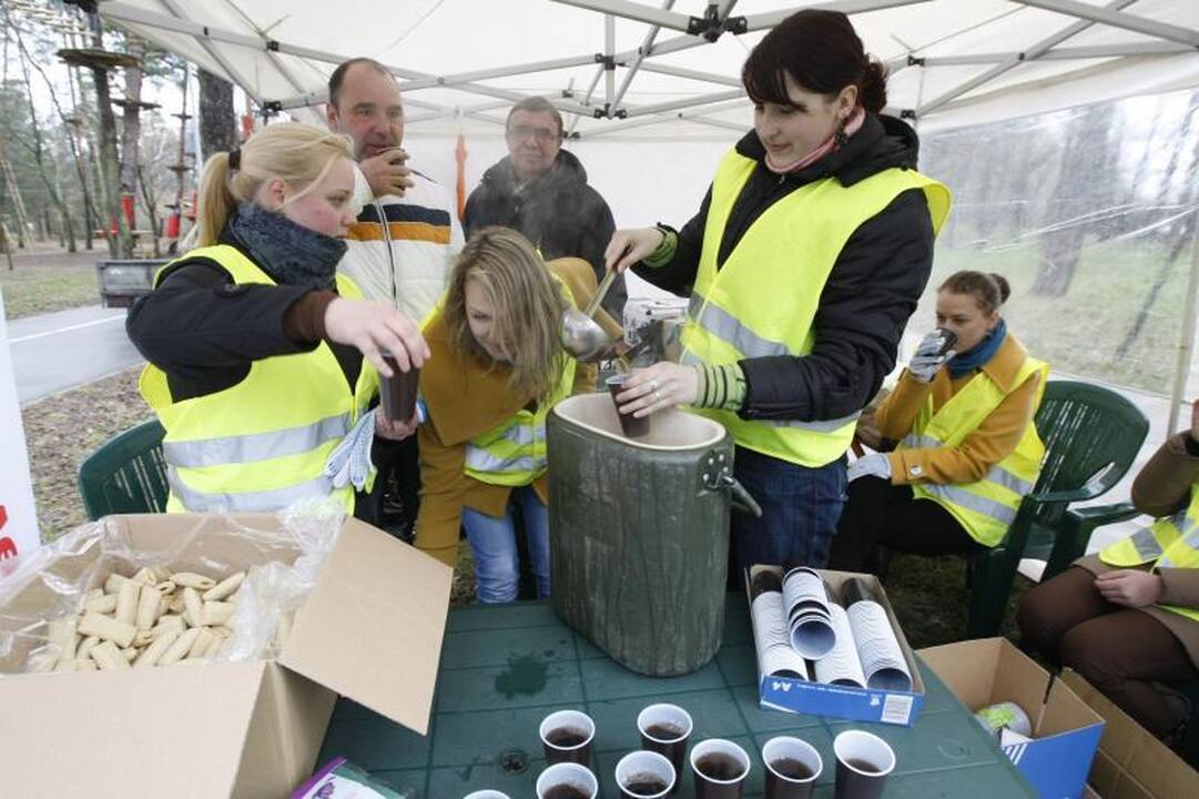 Klaipėdos Jūros parką švarino talkininkai