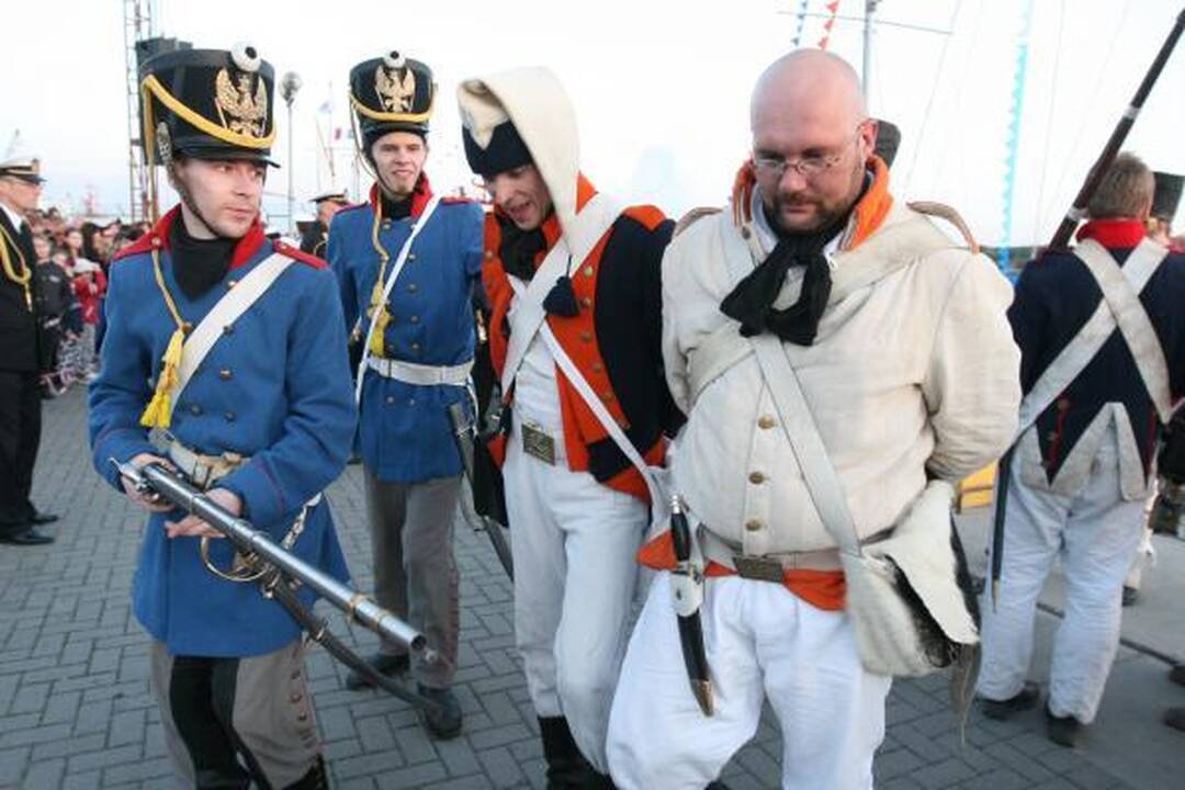 Laivų paradas: fiesta su trenksmais