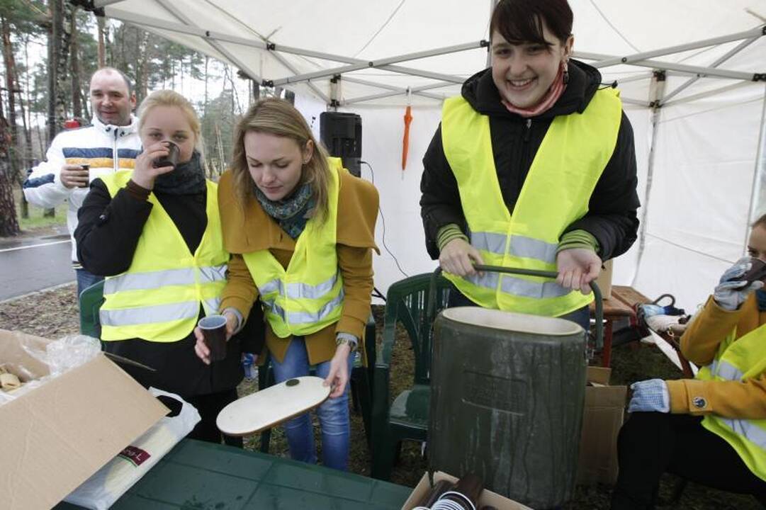 Klaipėdos Jūros parką švarino talkininkai
