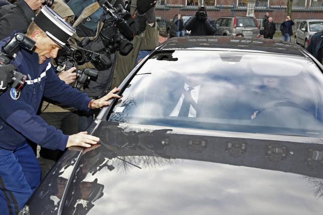 Prancūzijos policija D.Straussą-Kahną išlaikė per naktį