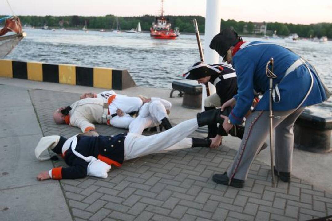 Laivų paradas: fiesta su trenksmais