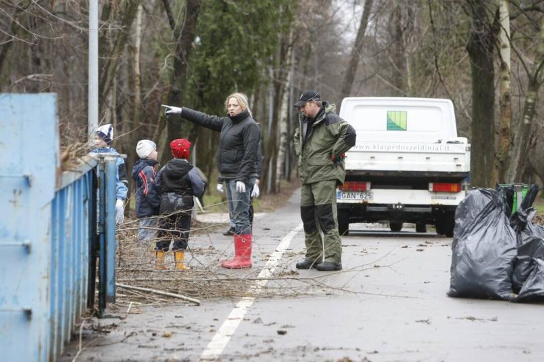 Klaipėdos Jūros parką švarino talkininkai