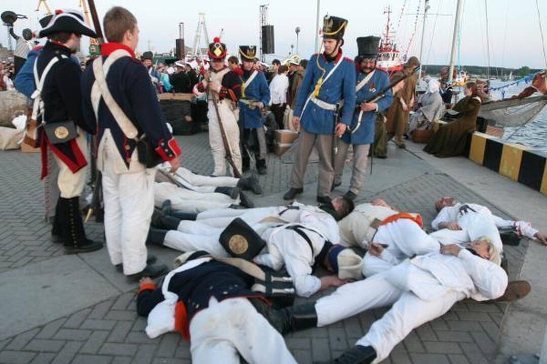 Laivų paradas: fiesta su trenksmais