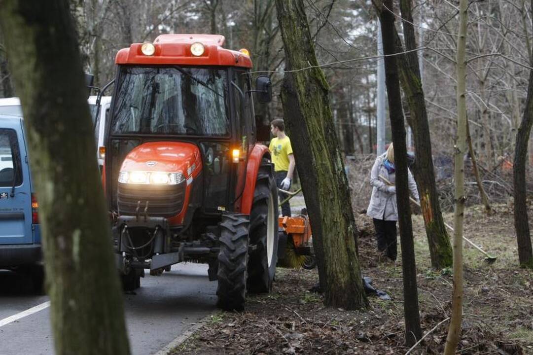 Klaipėdos Jūros parką švarino talkininkai