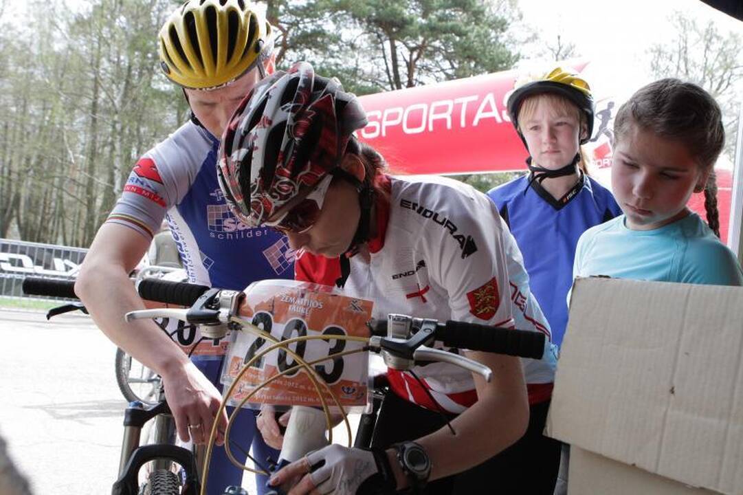 Greičiausi – „Velostreet-Fuji Team“ komandos dviratininkai
