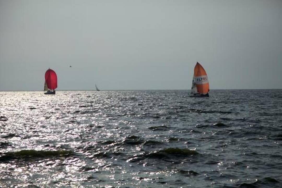 „Kuršių marių“ regata: varginančio etapo finišas – kone po paros