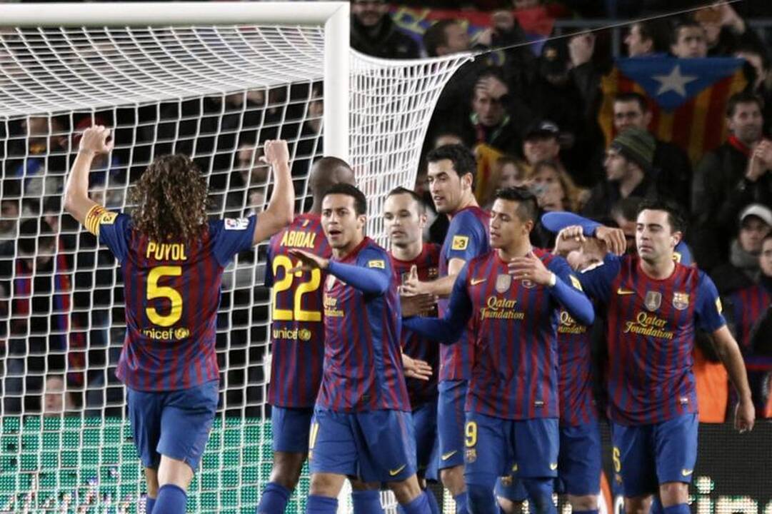 Čempionės titulą ginanti „Barcelona“ vejasi principinius lyderius