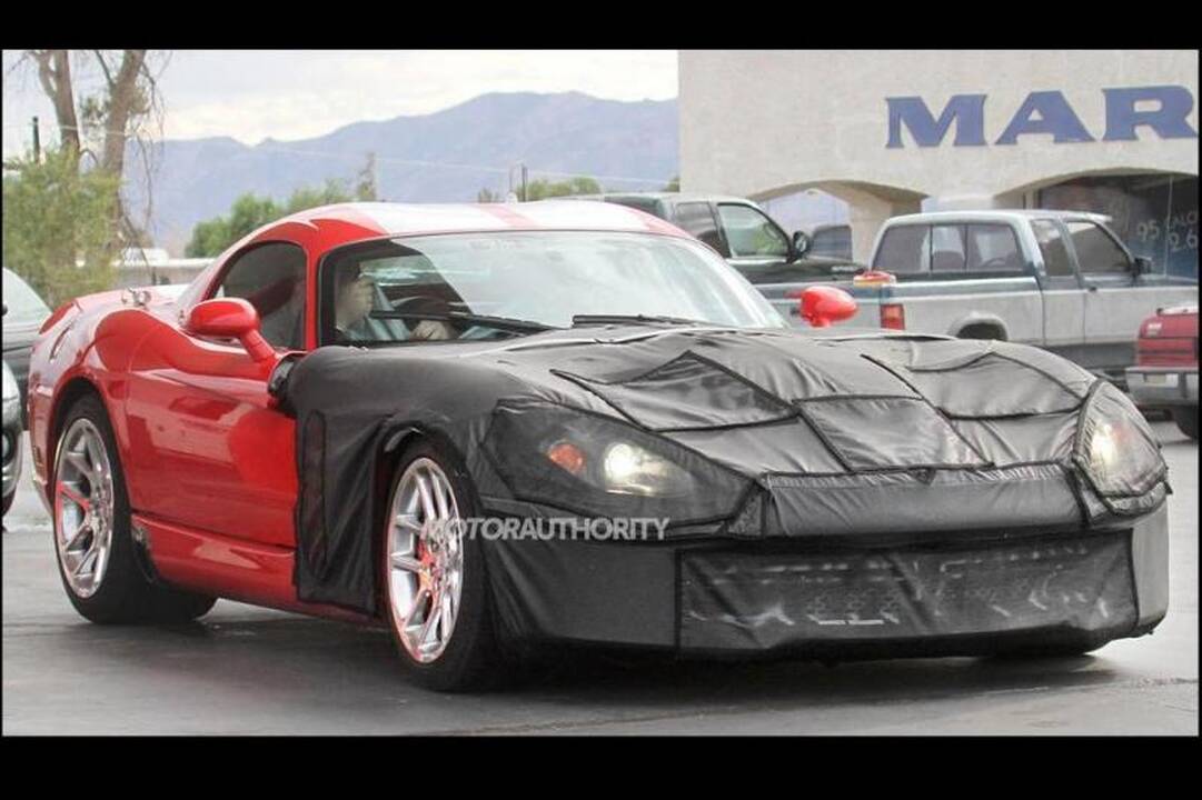 Naujasis „Dodge Viper“ triumfuos superautomobilių rinkoje?