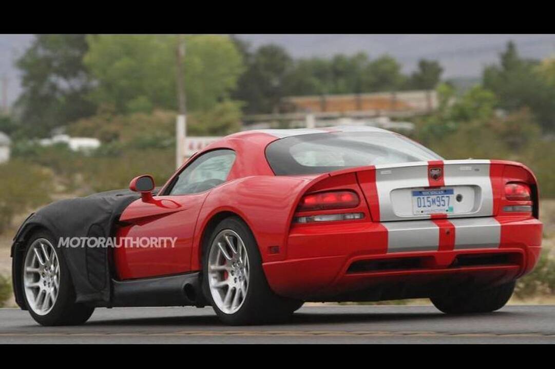 Naujasis „Dodge Viper“ triumfuos superautomobilių rinkoje?