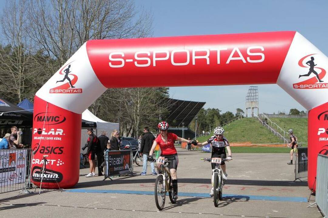 Greičiausi – „Velostreet-Fuji Team“ komandos dviratininkai