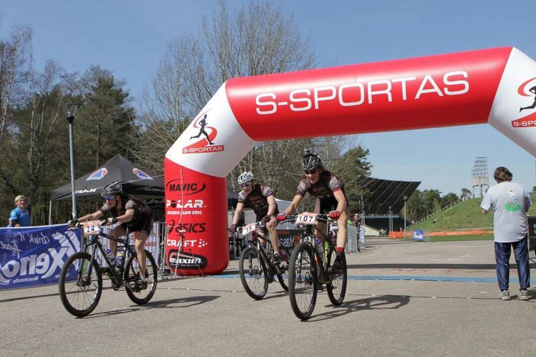 Greičiausi – „Velostreet-Fuji Team“ komandos dviratininkai