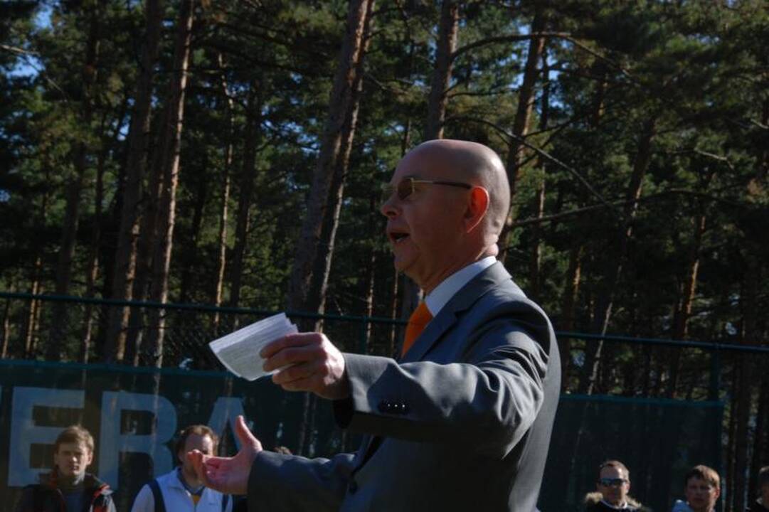 Neringoje vyksta šalies odontologų teniso kovos