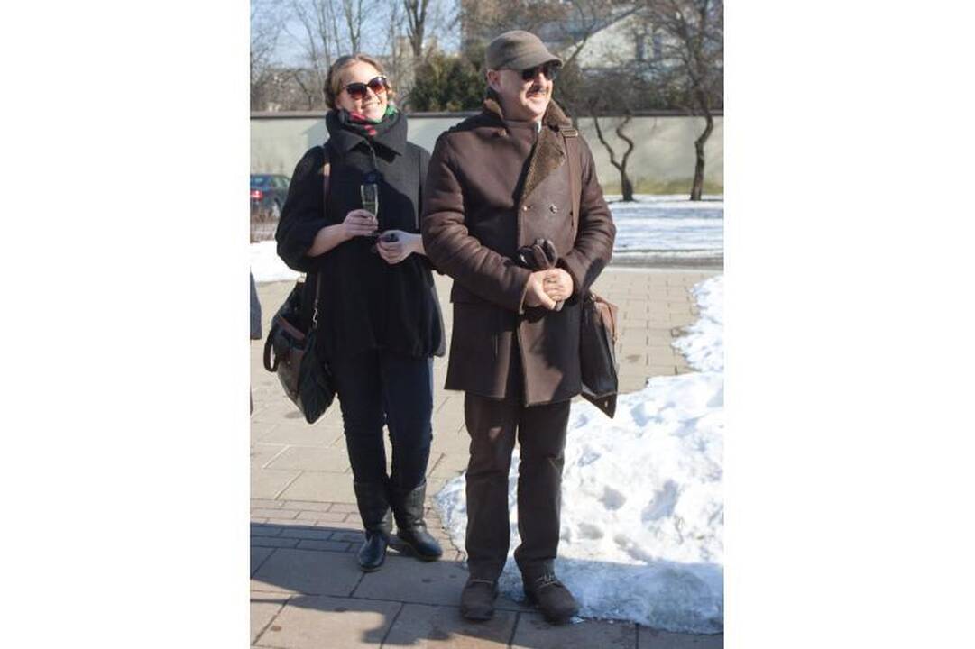 Žiedus sumainė aktoriai I.Norkutė ir A.Žvinys