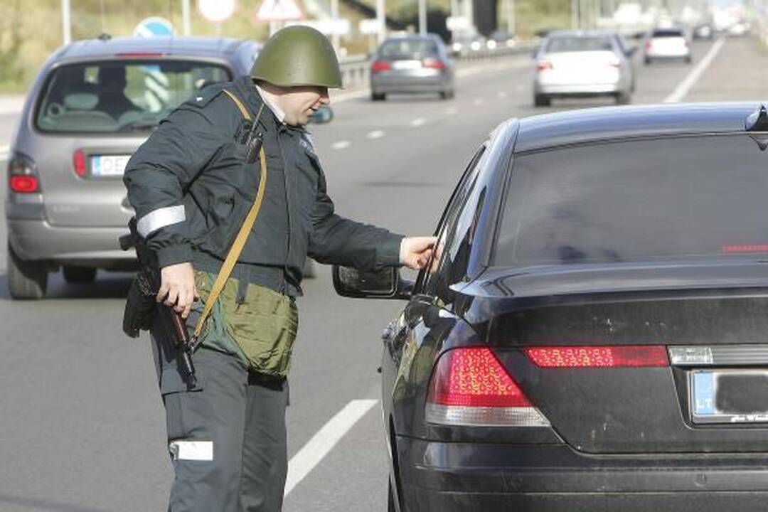 Kauną apjuosė policijos ir specialiųjų tarnybų žiedas