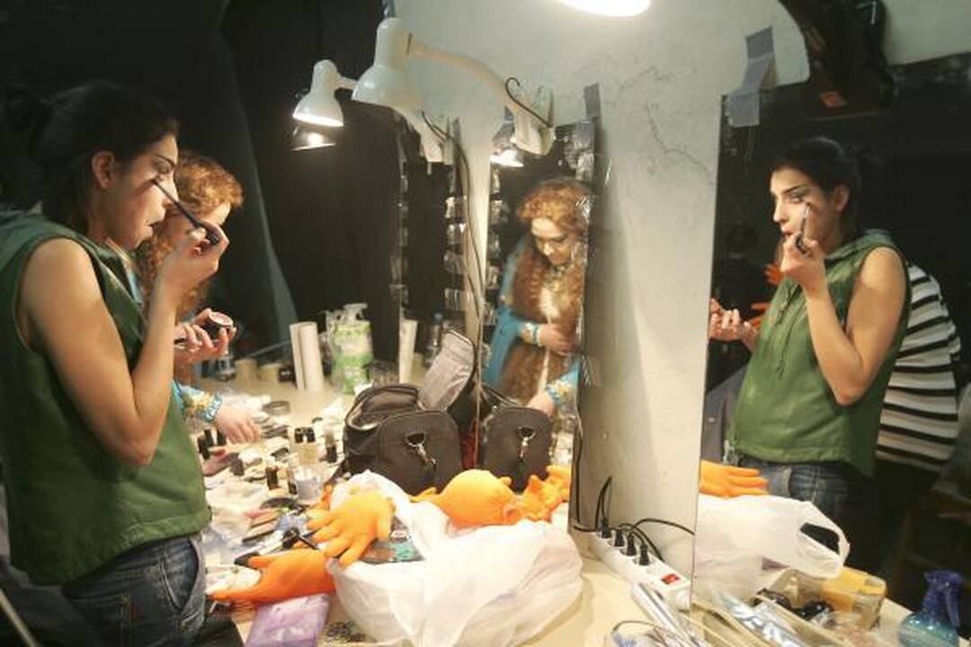 Bohemiečiai Kaune: anšlagas „Pergalės“ angare