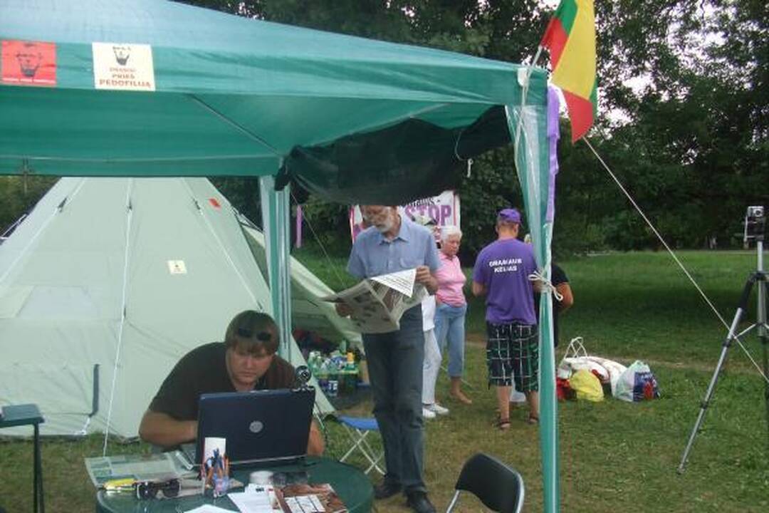 Klonio gatvės sergėtojai saugo ir D.Kedžio kapą