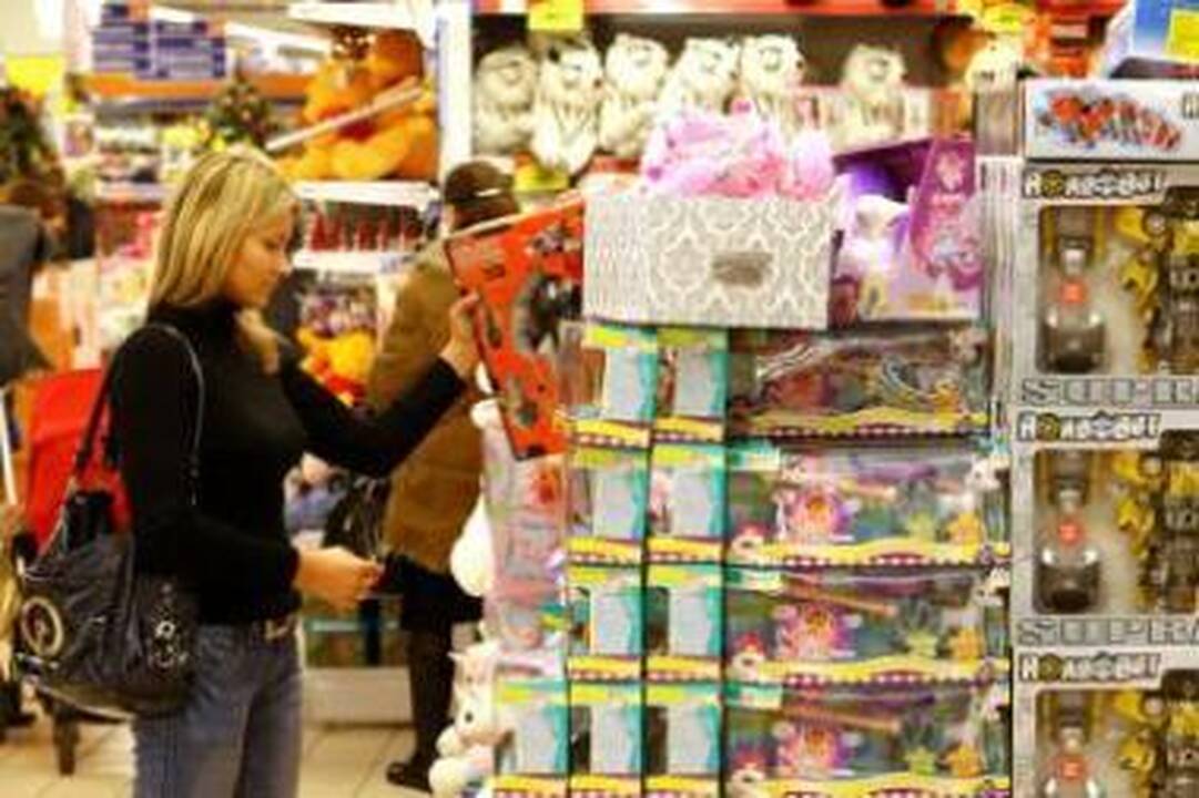Taupė: prekybininkai pastebėjo, kad šiemet daugiau gyventojų rinkosi kuklias, praktiškas ir su nuolaidomis siūlomas dovanas.