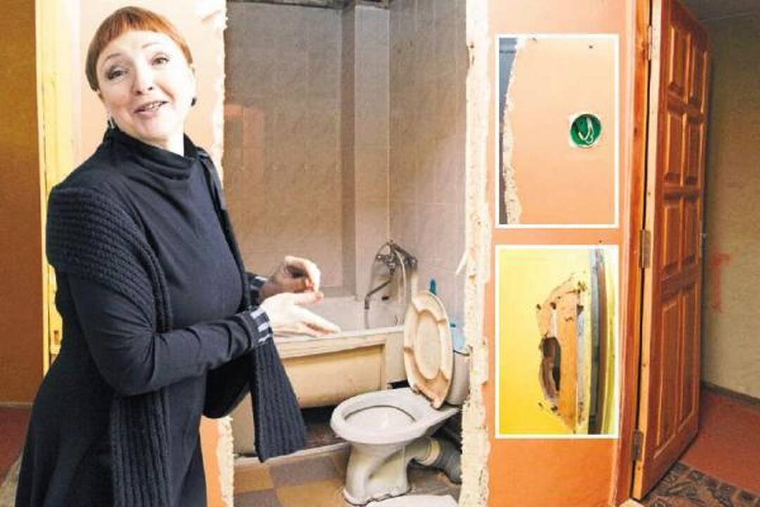 Tuščia: Išsikraustydama A.Baukutė išsinešė vonios duris, išmontavo kriauklę, išsuko durų spynas ir net elektros jungiklius bei šakučių lizdus.