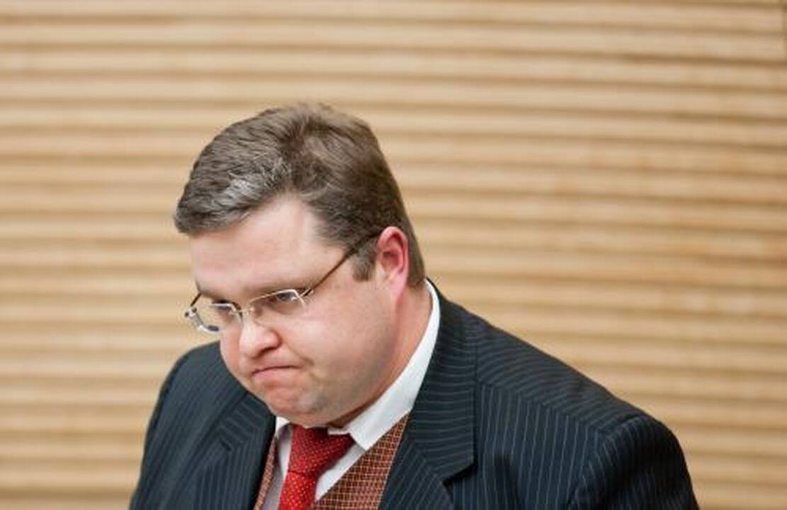 Bankai aptekę pinigais