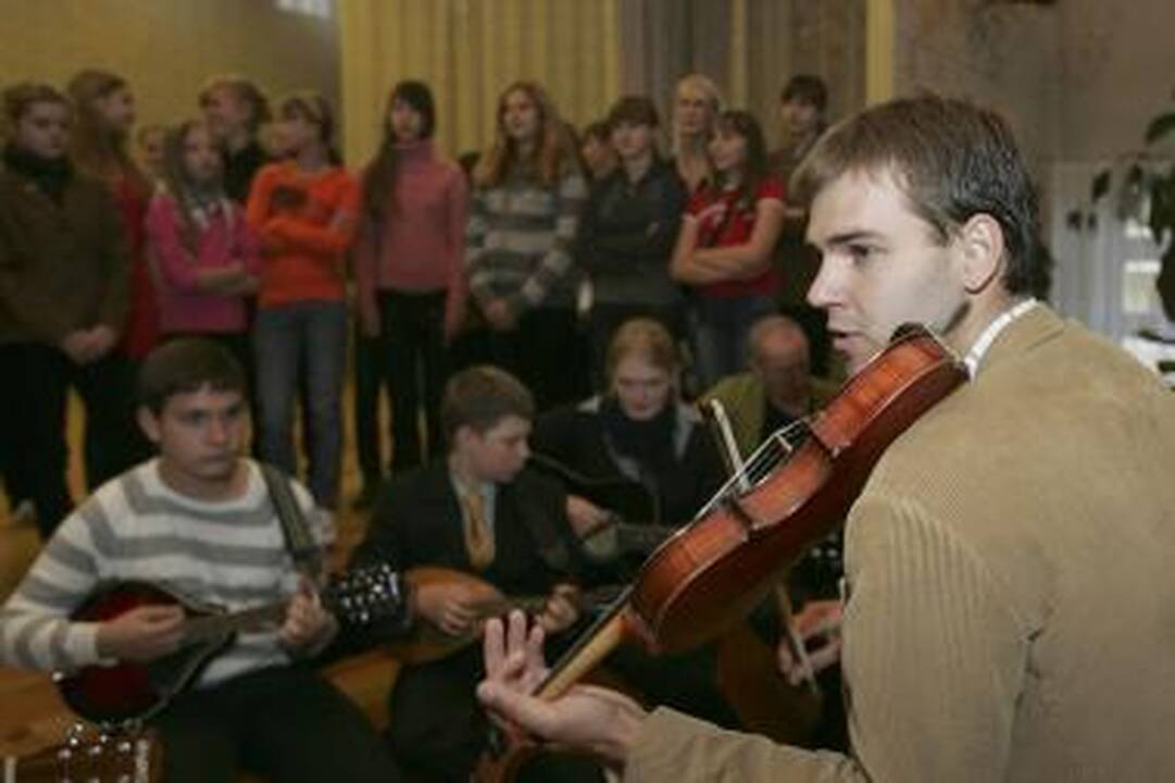 Kauną drebins folkloro festivalis "Suklegos" (programa)