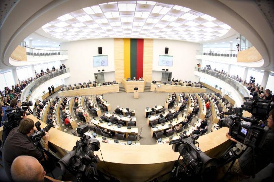 Politinių lažybų intriga – moterų dvikova