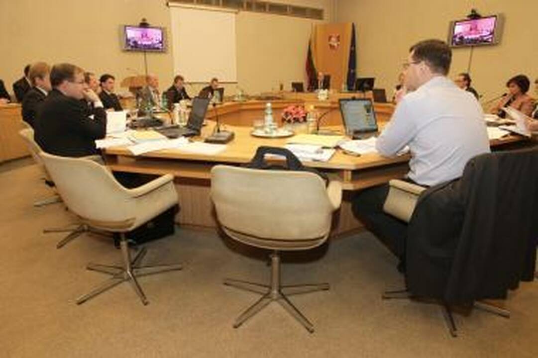 Vyriausybė pasiryžusi išgyventi