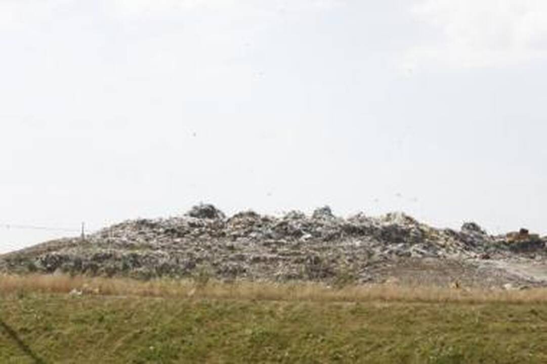 Projektas: iki 2013 metų Dumpių sąvartyne turi būti pastatyta brangi rūšiavimo įranga, kuri padės išrūšiuoti viso Klaipėdos regiono komunalines atliekas.
