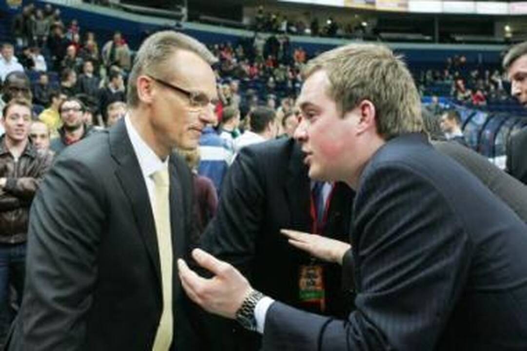 R.Brazauskas (kairėje) labiausiai džiaugėsi didėjančiu žiūrovų skaičiumi BBL varžybose.