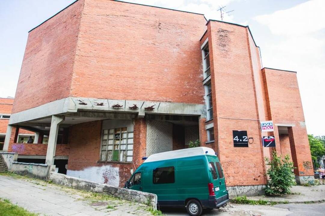 Atomazga: po automobiliu rastas mįslingas prietaisas sunaikintas