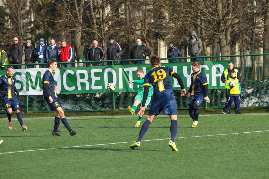 Futbolas : "Spyris" - "Granitas"