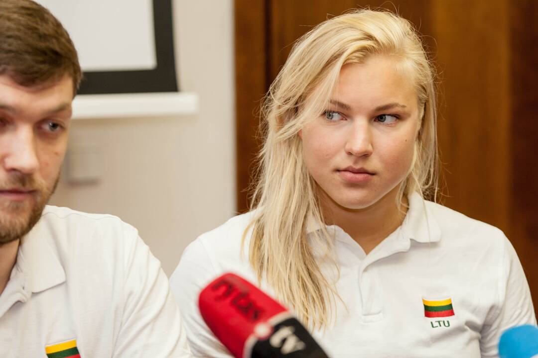 Spaudos konferencija su R. Meilutyte