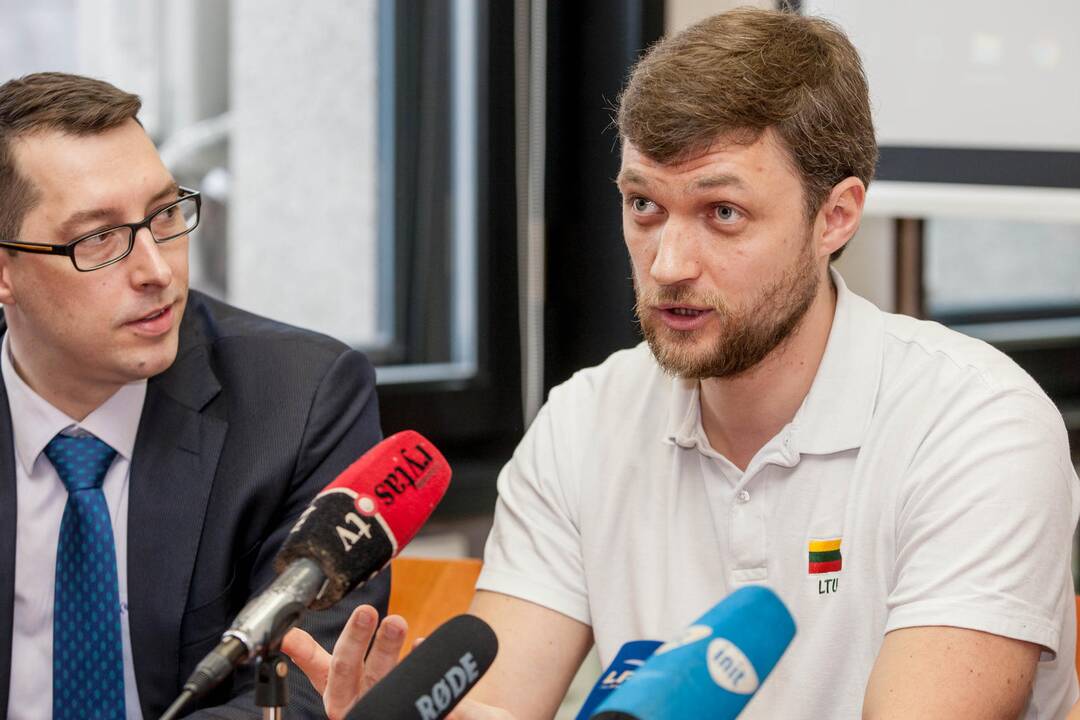 Spaudos konferencija su R. Meilutyte