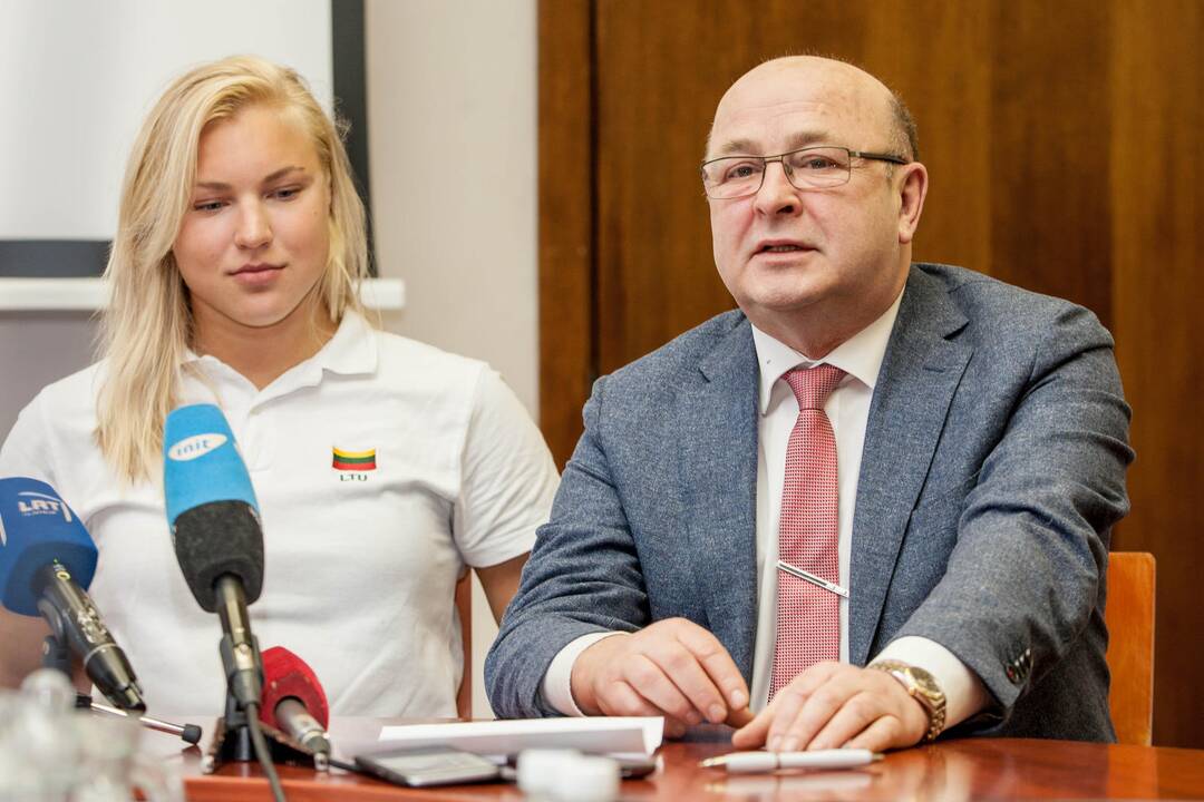 Spaudos konferencija su R. Meilutyte