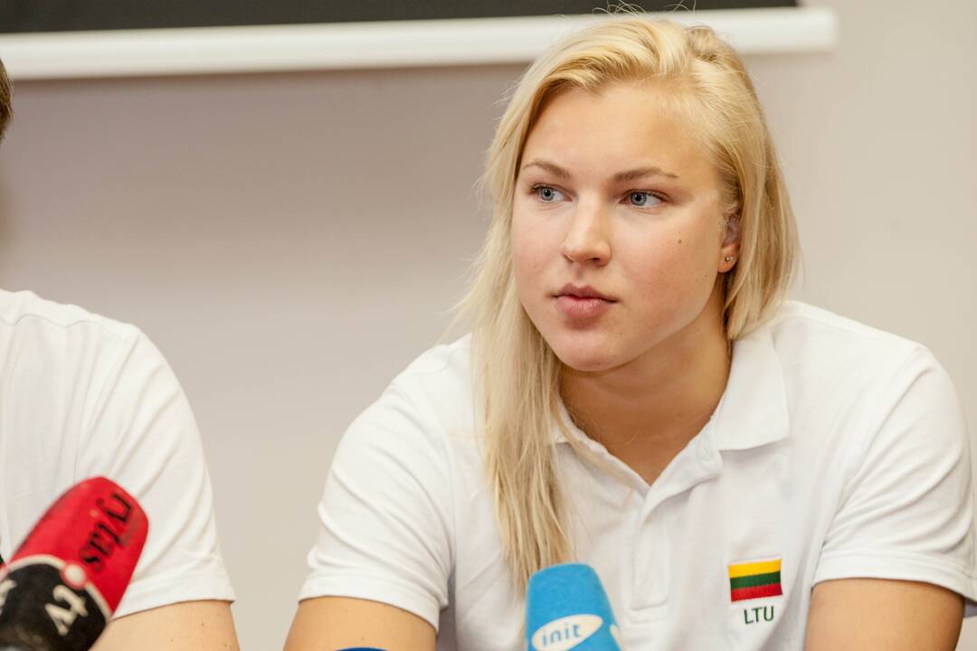 Spaudos konferencija su R. Meilutyte