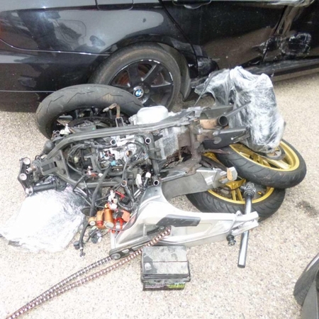 Vogti motociklai į Lietuvą atgabenti naudotuose automobiliuose