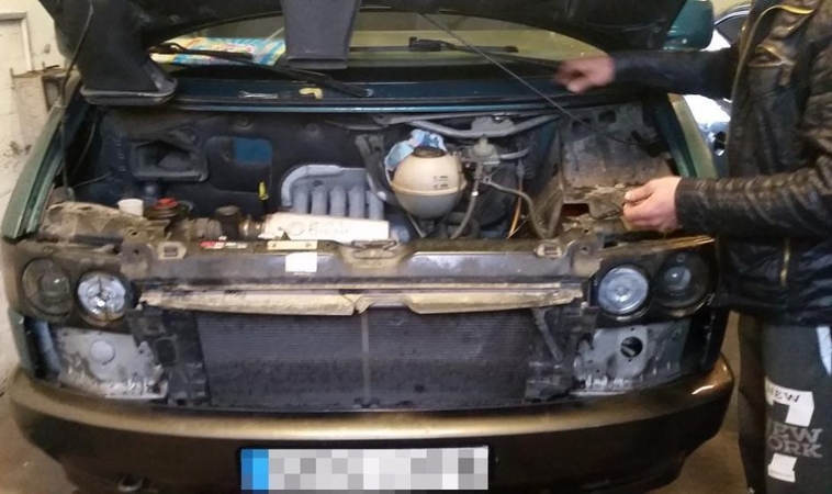Už mikroautobuse slėptus rūkalus šalčininkiečiui gresia tūkstantinė bauda