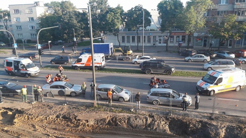 P. Baršausko gatvės perėjoje partrenkta mama ir vaikas 