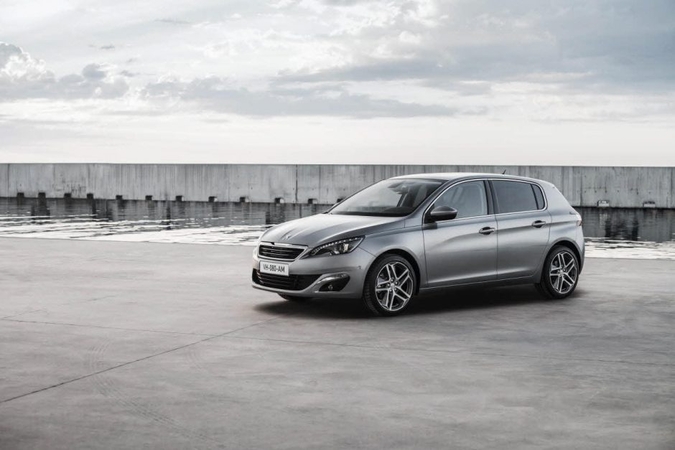 Žurnalistai naujajam „Peugeot 308“ suteikė "Metų automobilio" titulą
