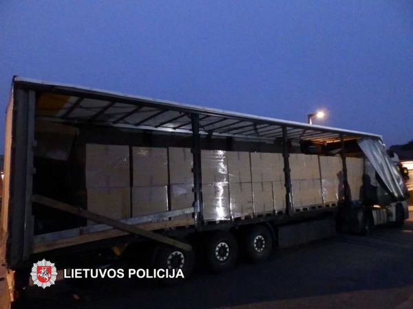 Marijampolės policija sulaikė daugiau nei 1 mln. eurų vertės cigarečių krovinį